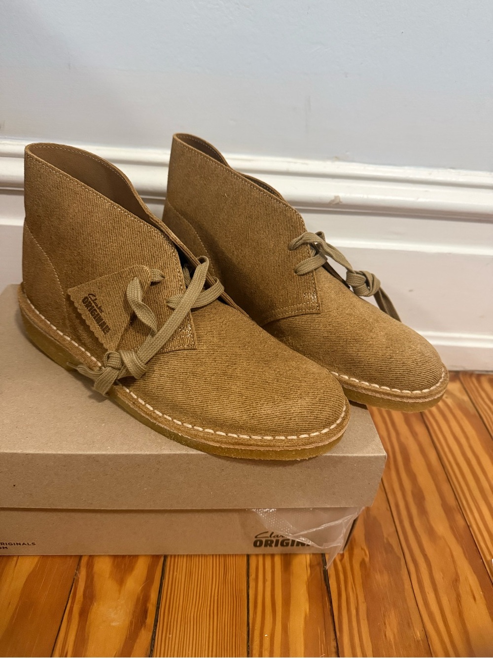 Clarks Apc desert Boots NIB 39
